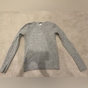 J crew gray mini cable sweater size S.